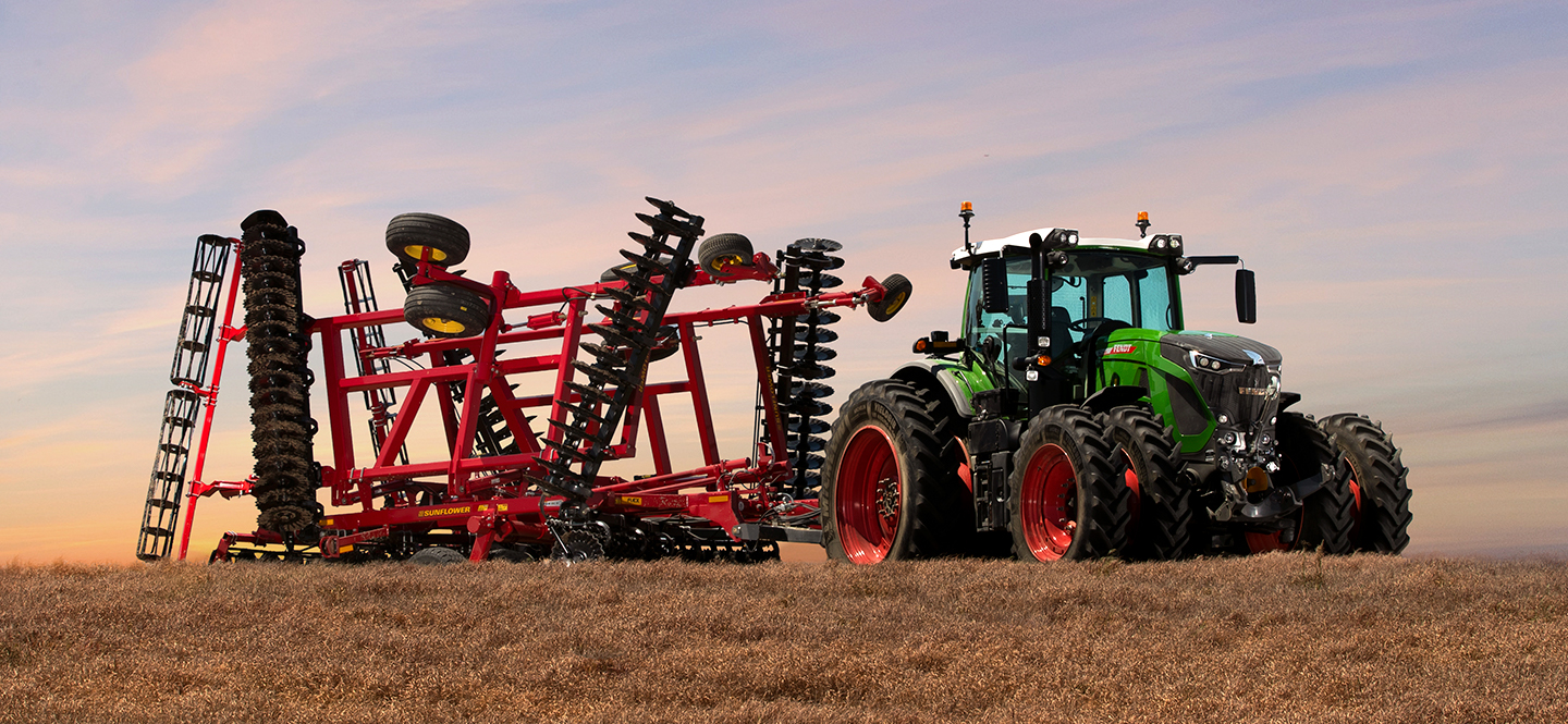 Fendt Tractor pulling Sunflower Tillage Equipment