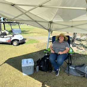 golf fore good person sitting in shade