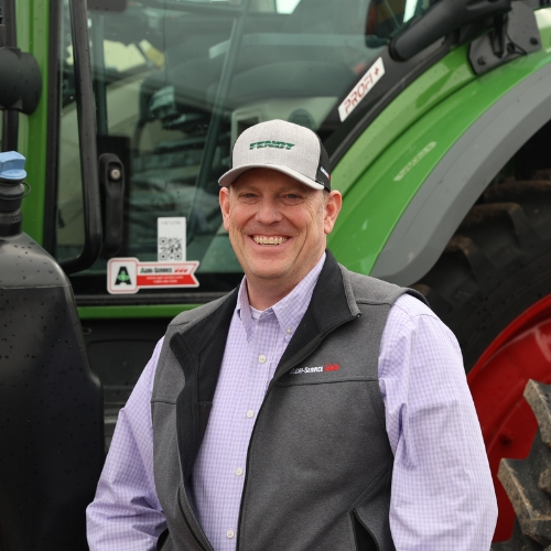 Dan  Capron's headshot