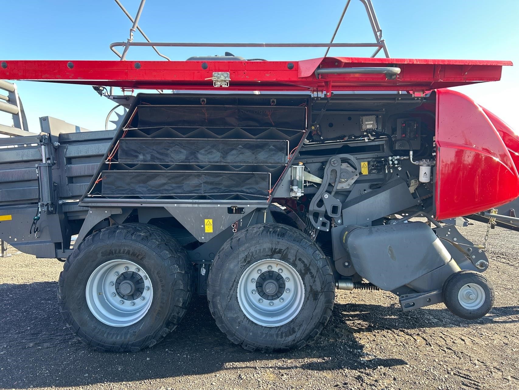 2024 Massey Ferguson LB2234