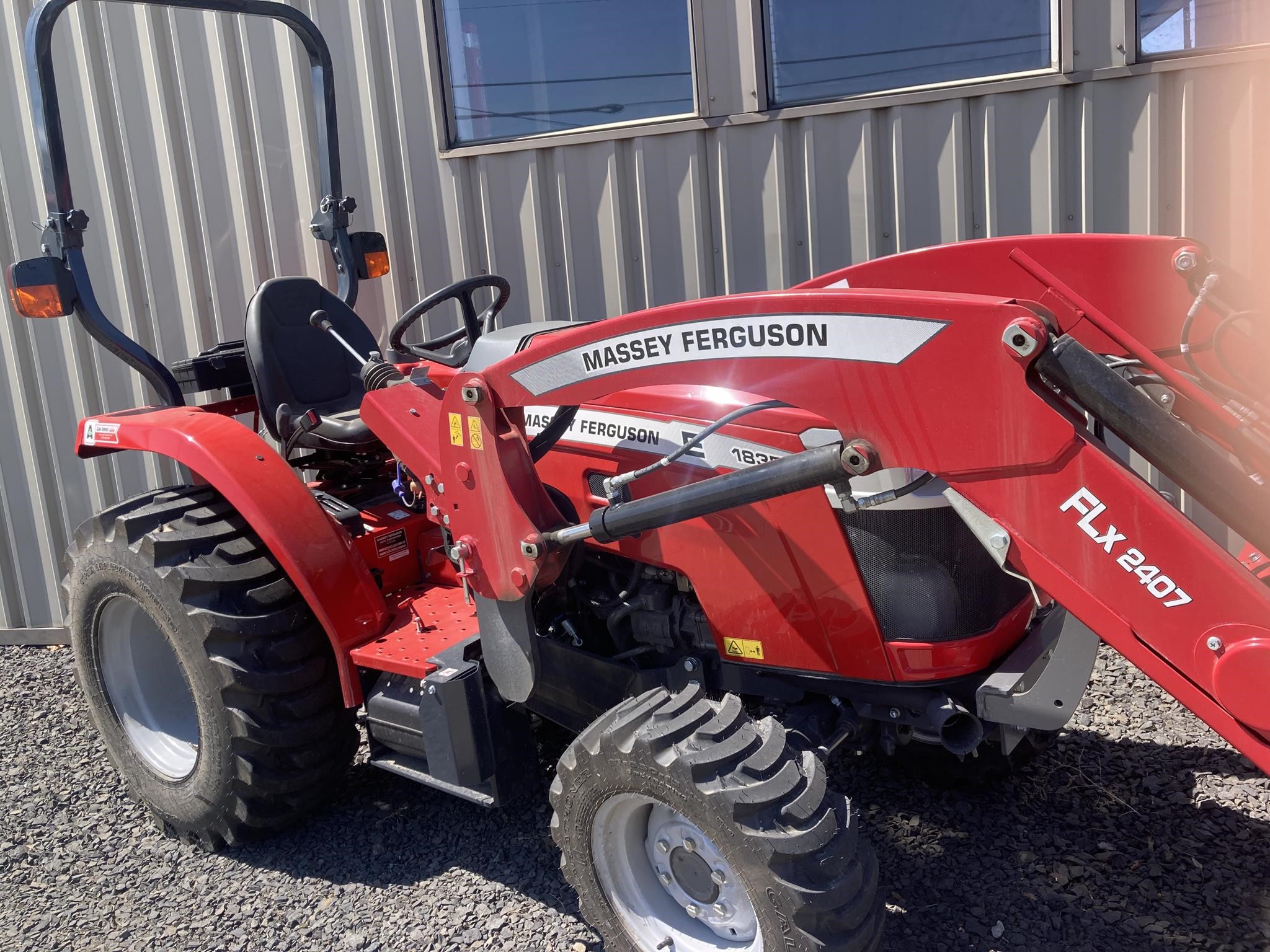 2022 Massey Ferguson 1835E