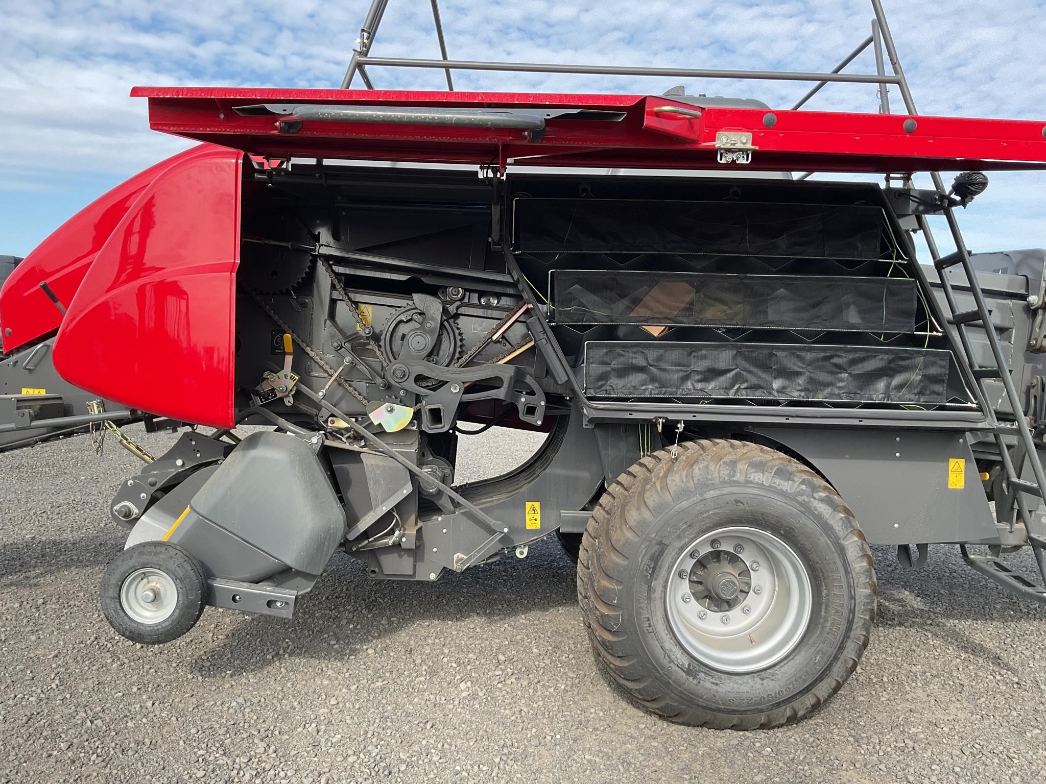 2024 Massey Ferguson LB2234