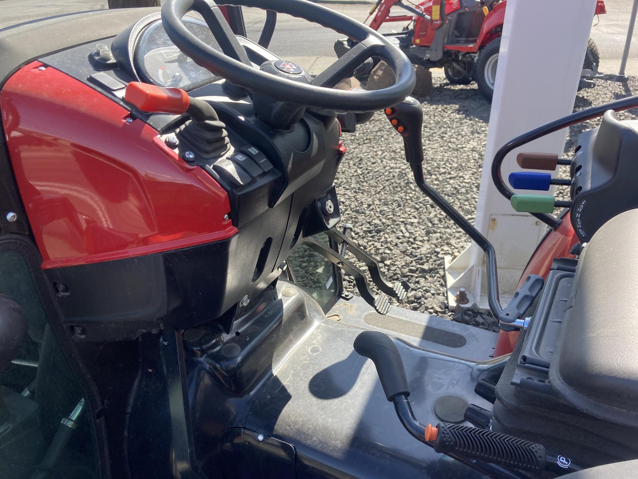 2024 Massey Ferguson 3GE.105