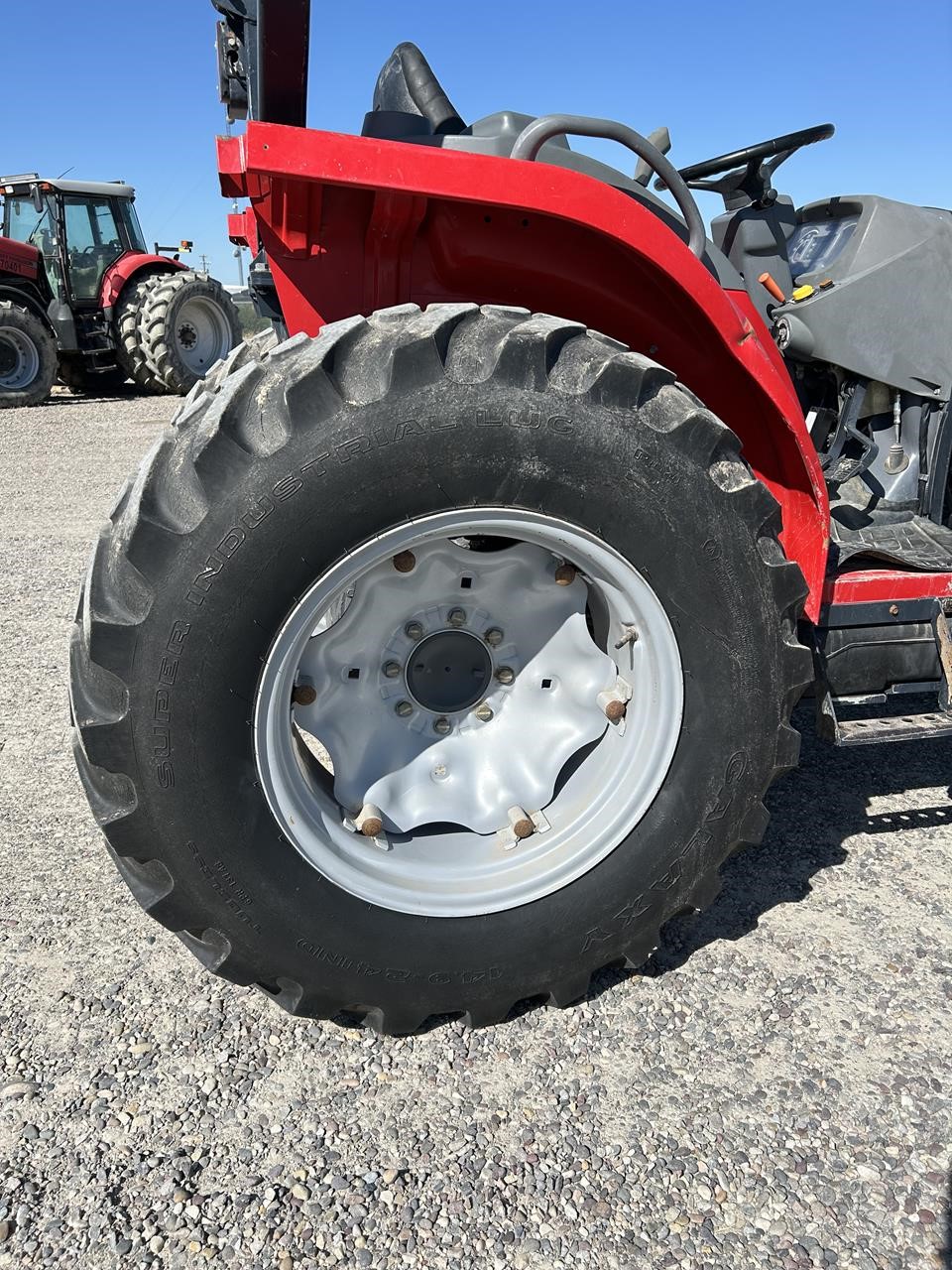 2020 Massey Ferguson 1735M
