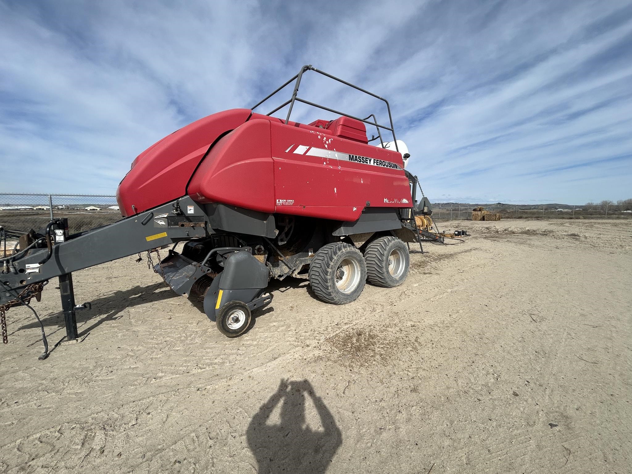 2010 Massey Ferguson 2190