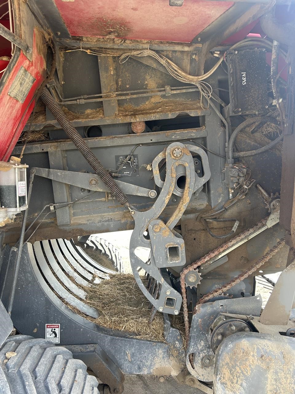 2010 Massey Ferguson 2190