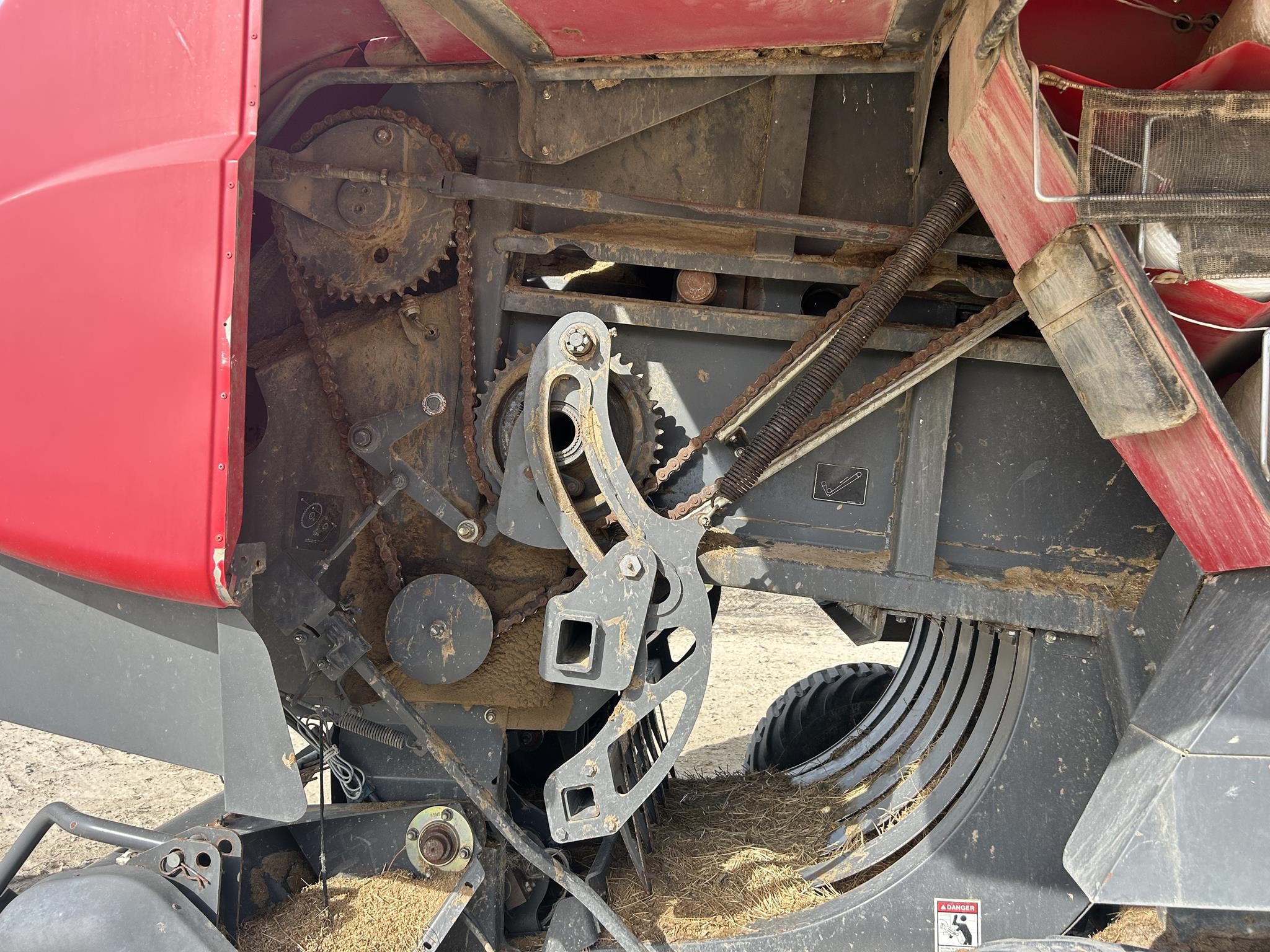 2010 Massey Ferguson 2190