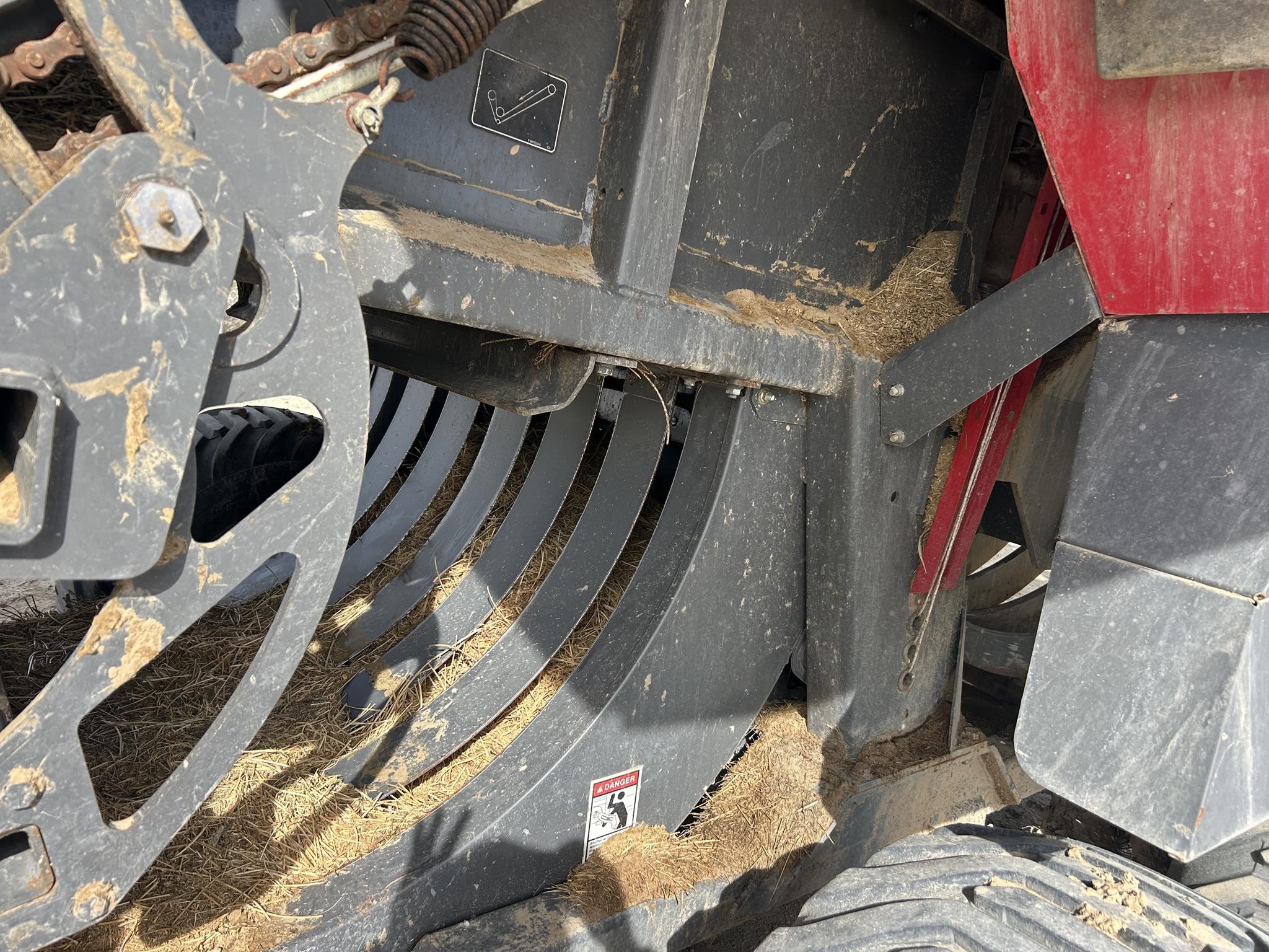2010 Massey Ferguson 2190