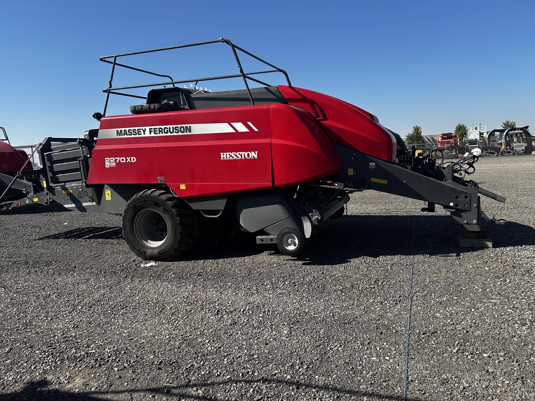 2022 Massey Ferguson 2270XD