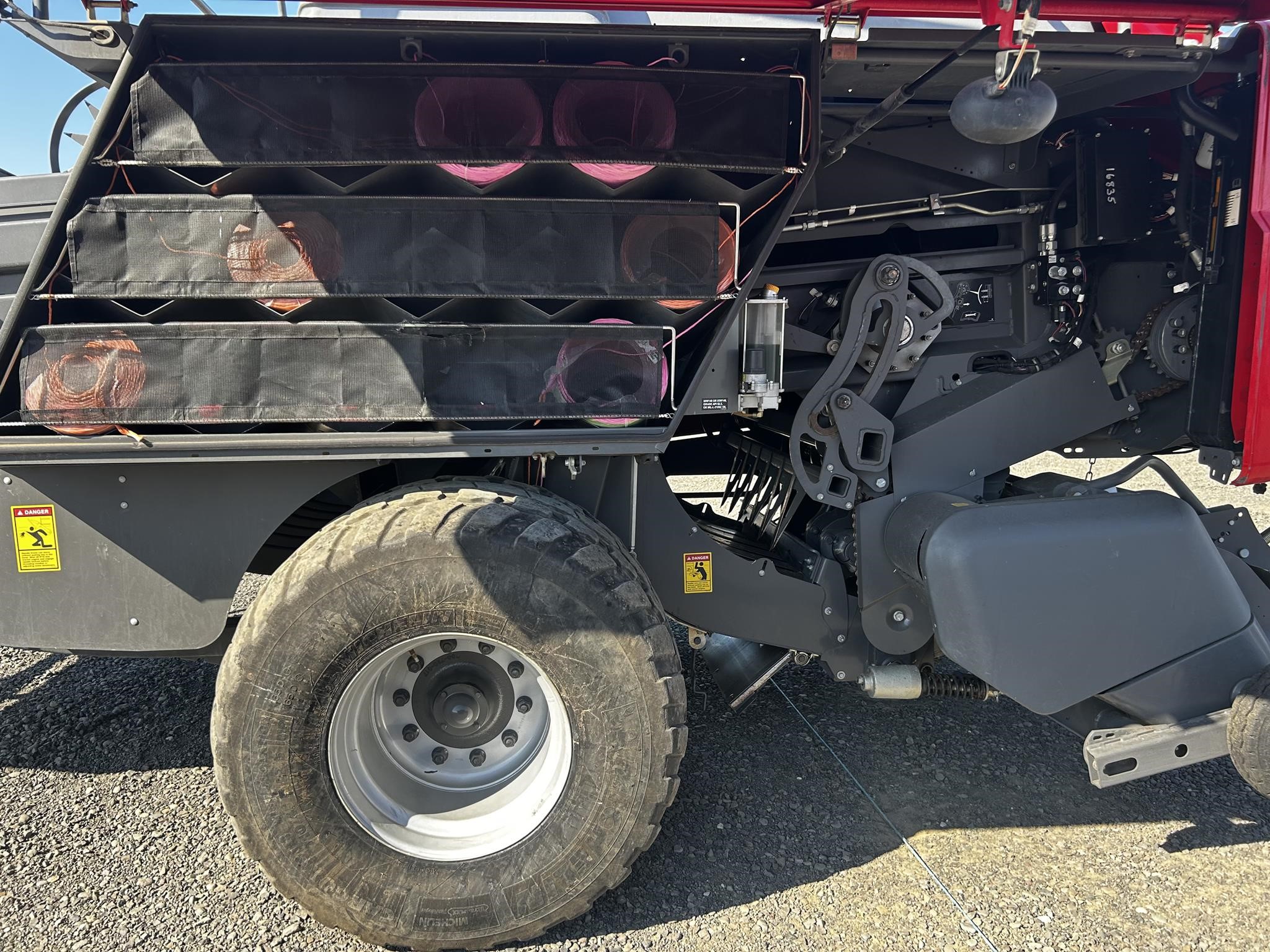 2022 Massey Ferguson 2270XD