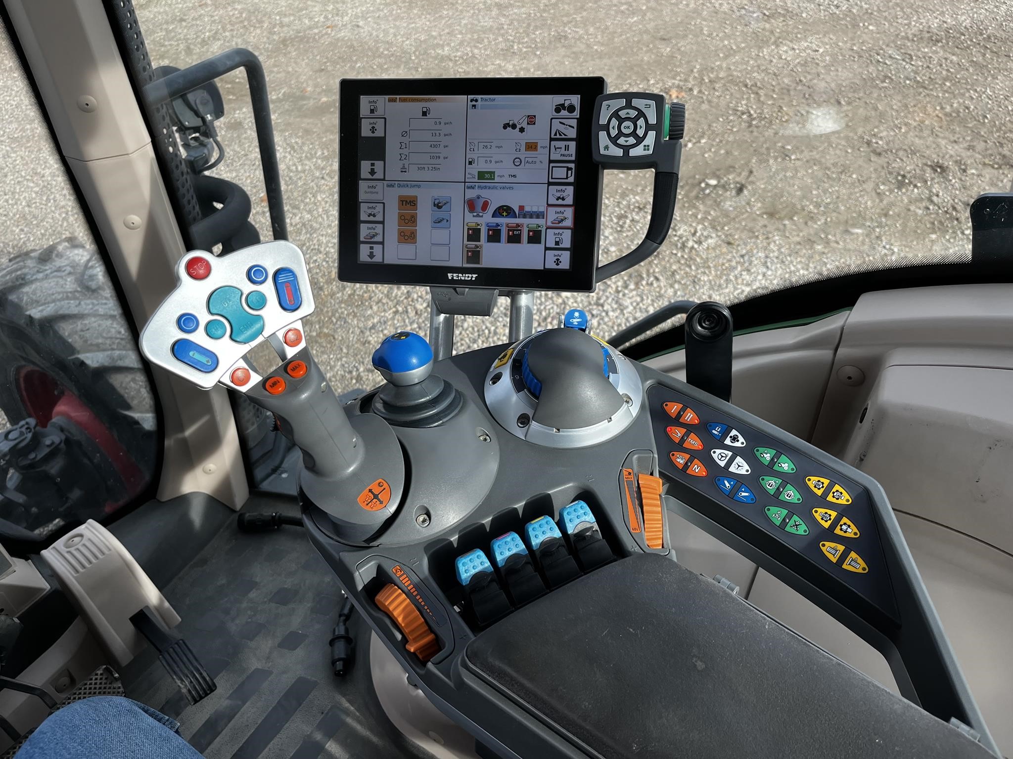 2014 Fendt 824 VARIO