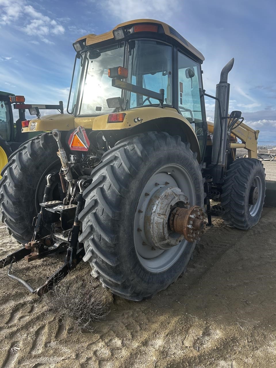 2002 Challenger MT655B