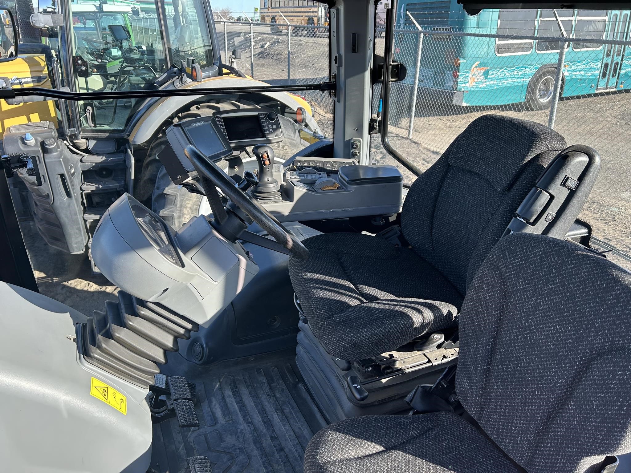 2016 Versatile 260