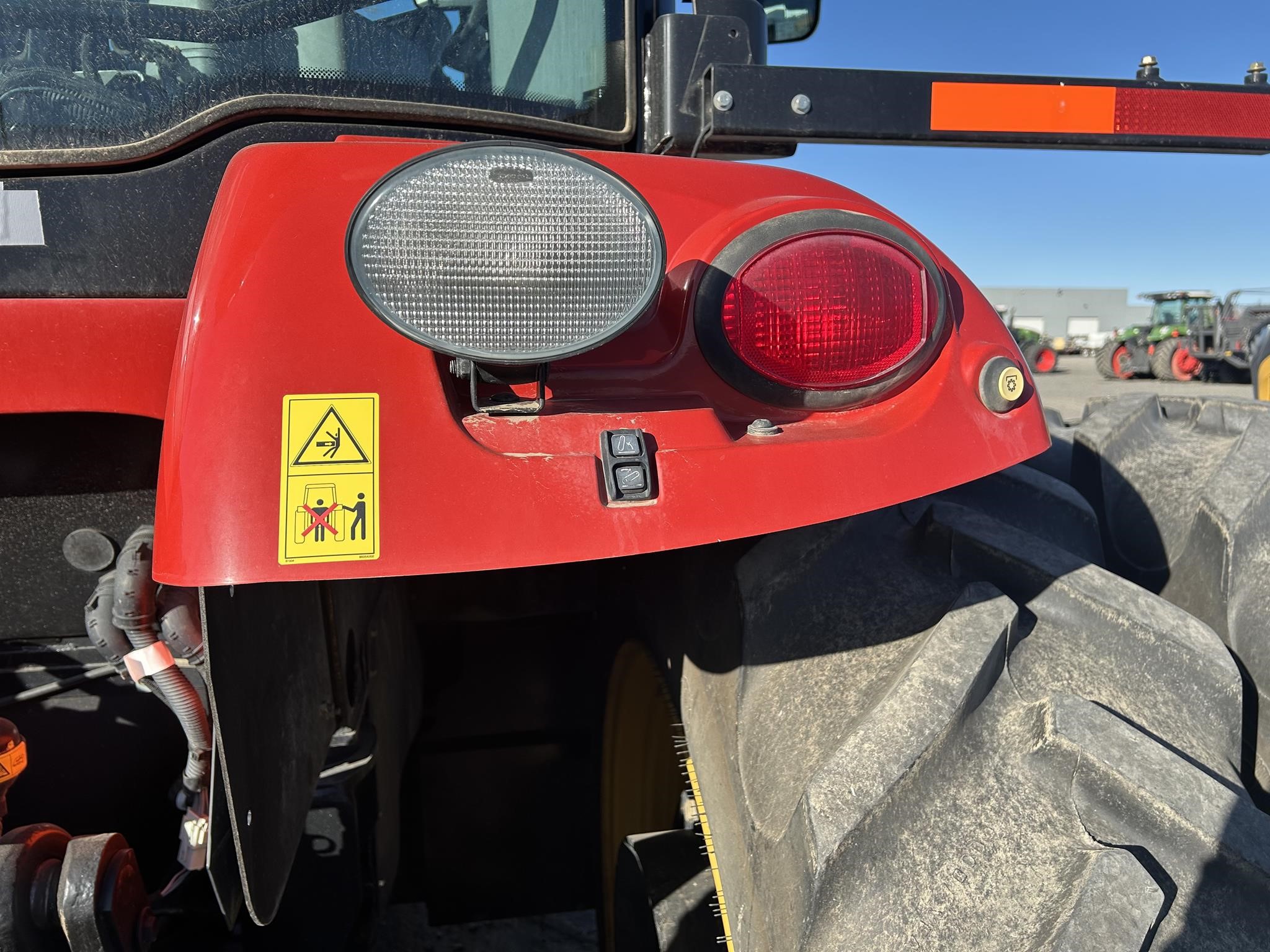 2016 Versatile 260