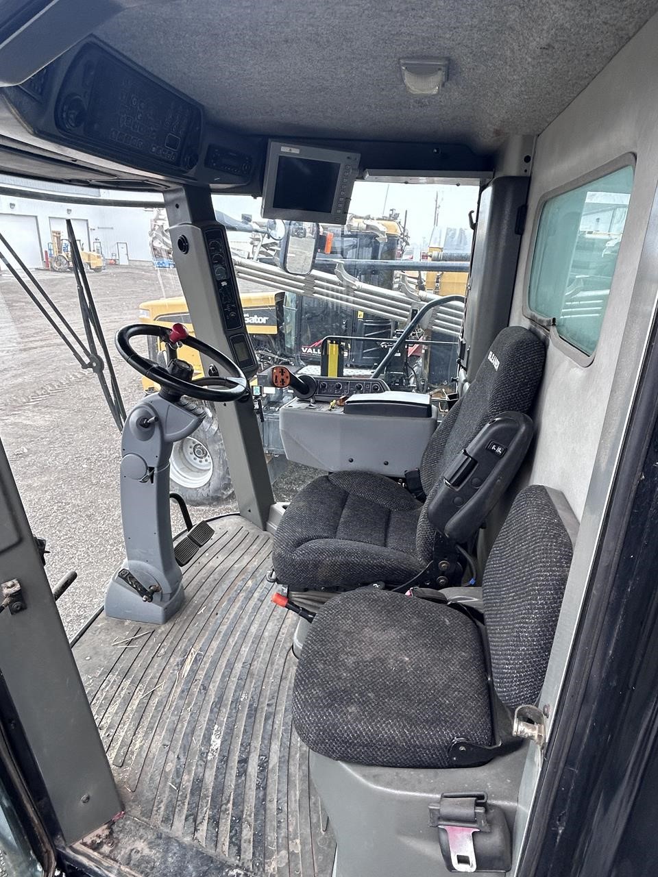2011 Gleaner S67