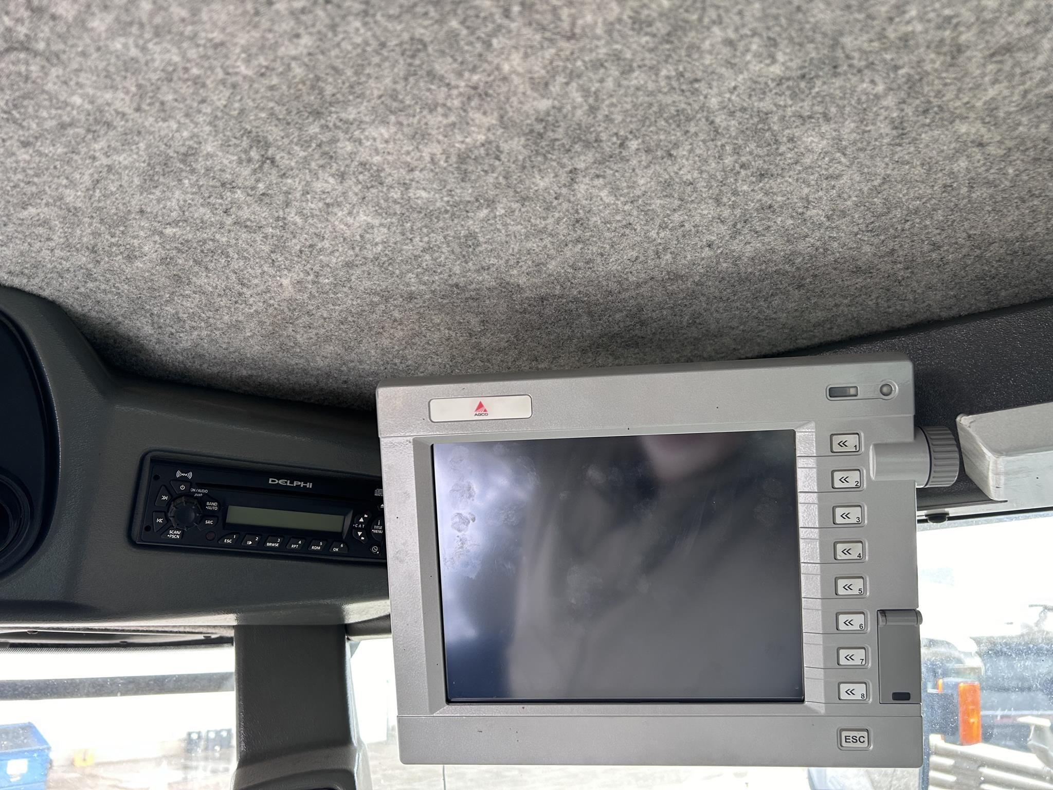 2011 Gleaner S67