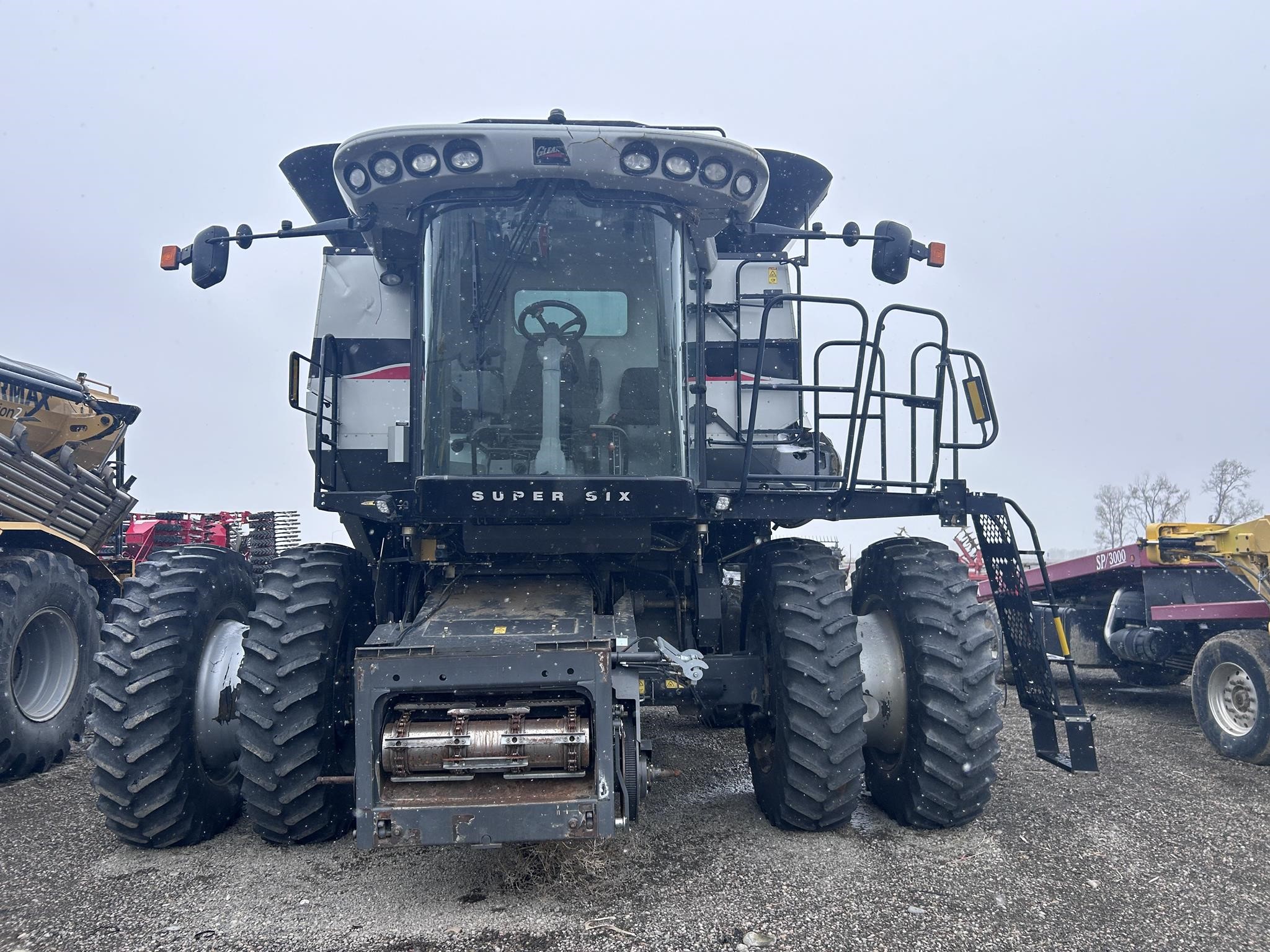 2011 Gleaner S67