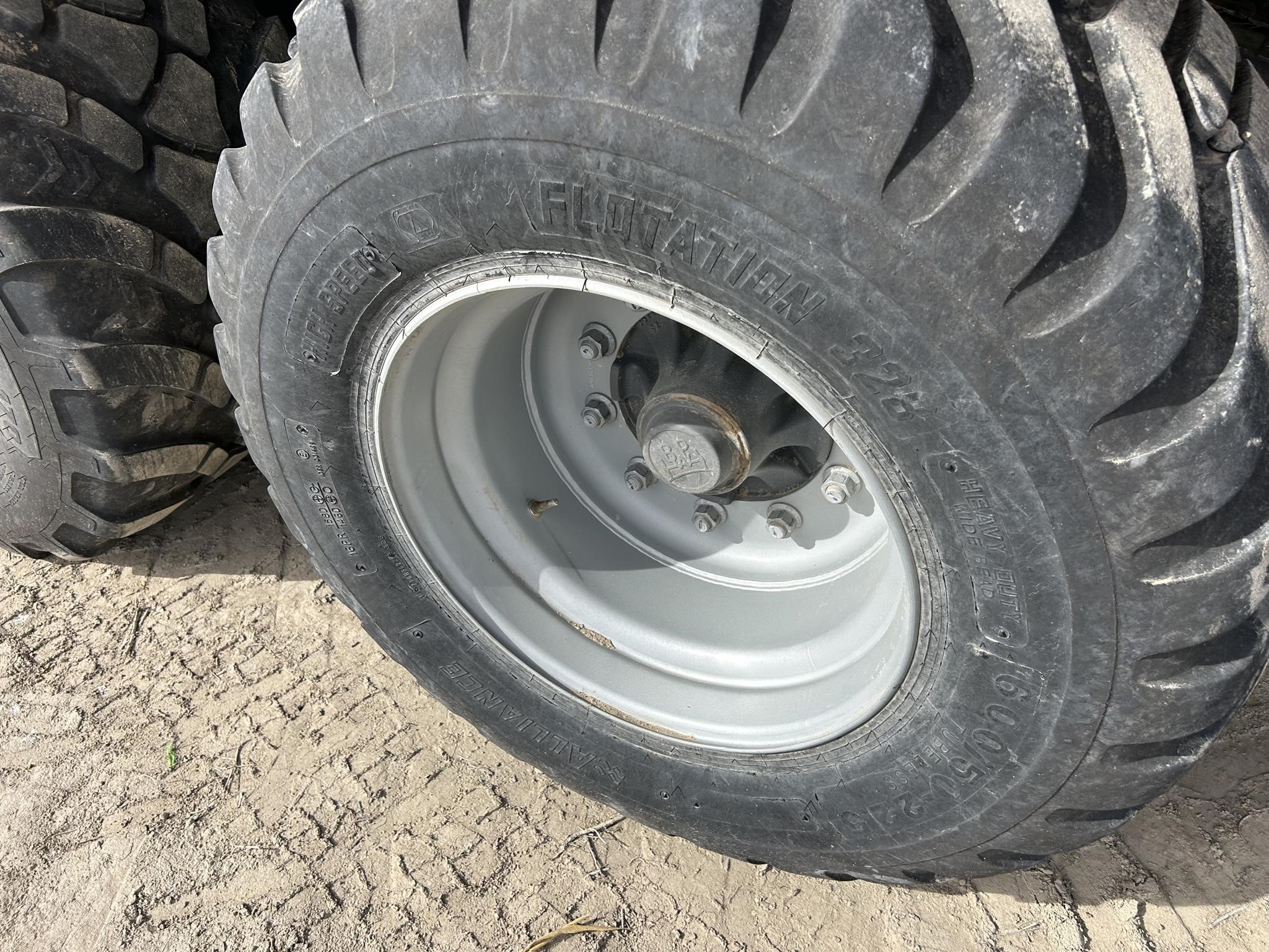 2023 Massey Ferguson LB2234XD