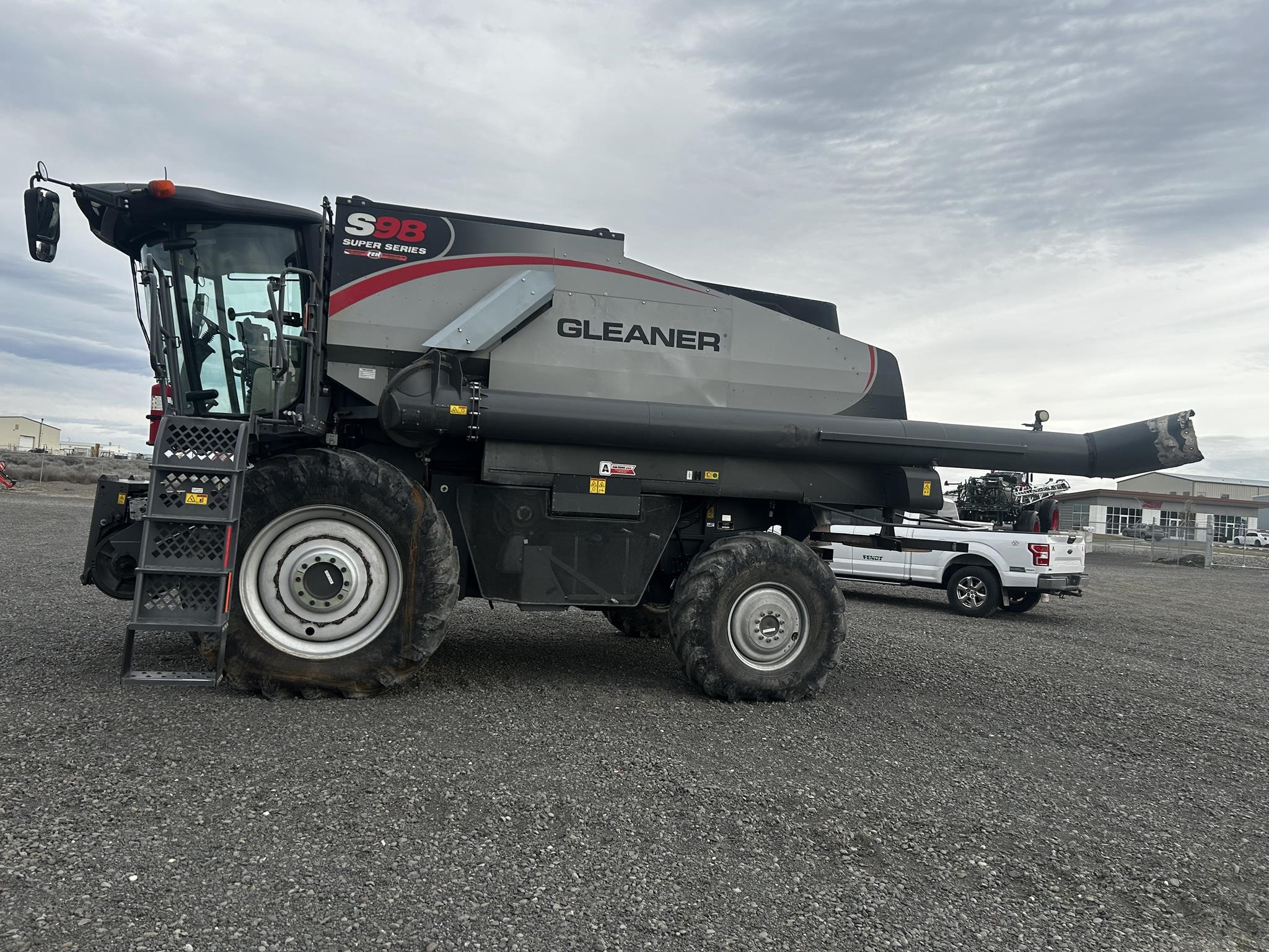 2019 Gleaner S98
