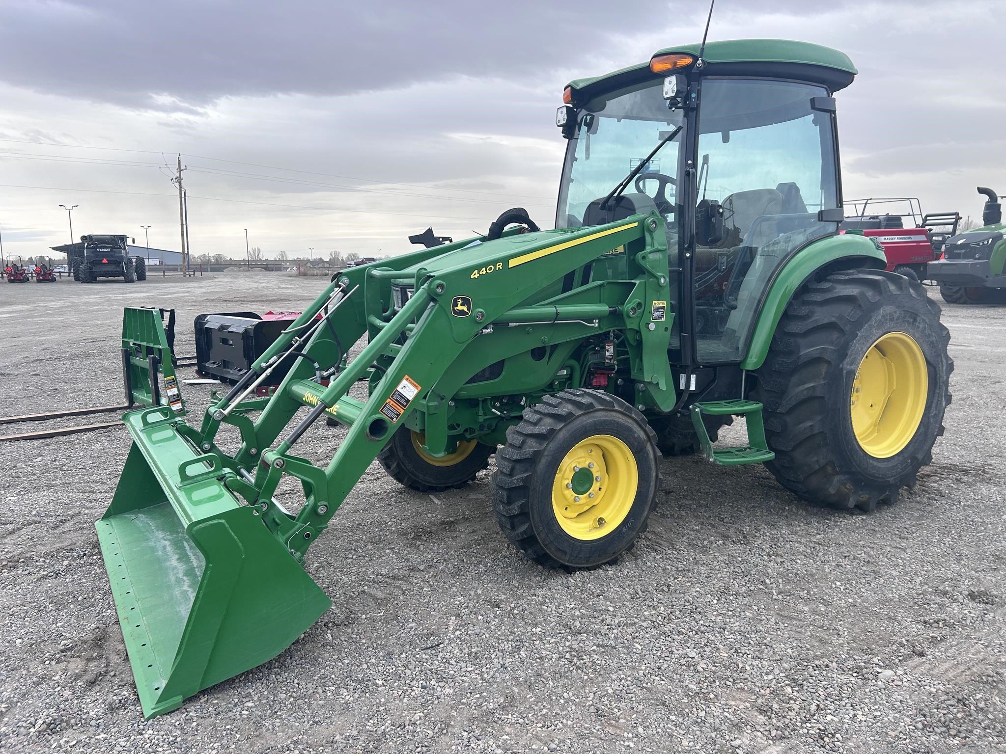 2024 John Deere 4052R