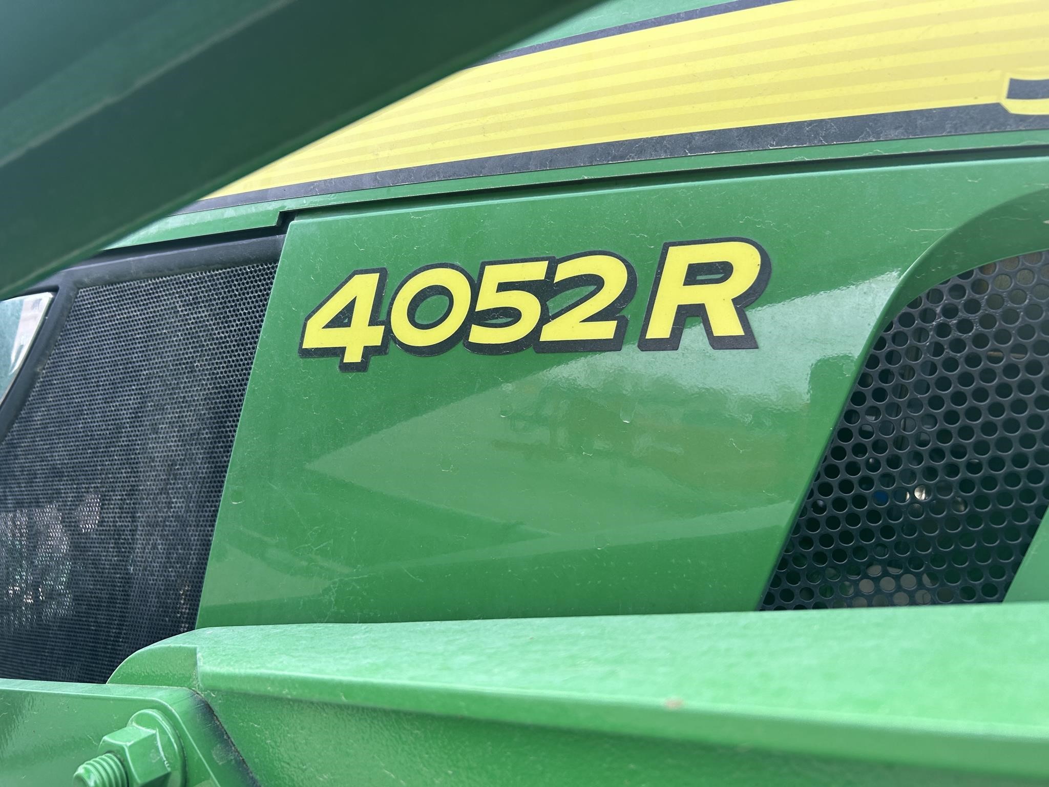 2024 John Deere 4052R