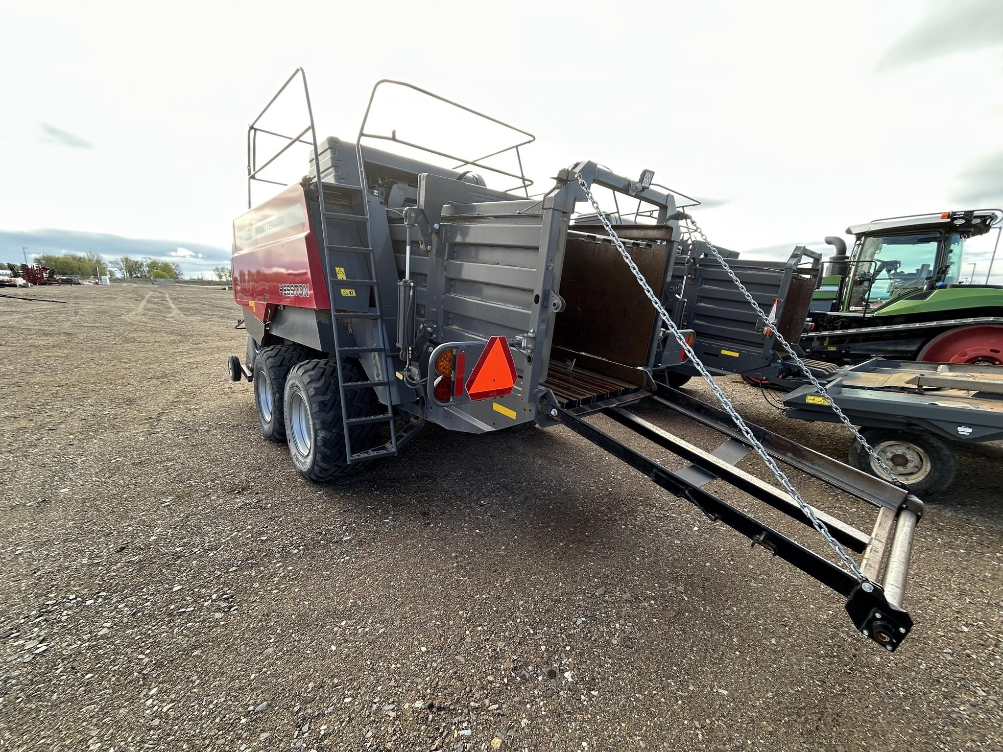 2023 Massey Ferguson LB2244