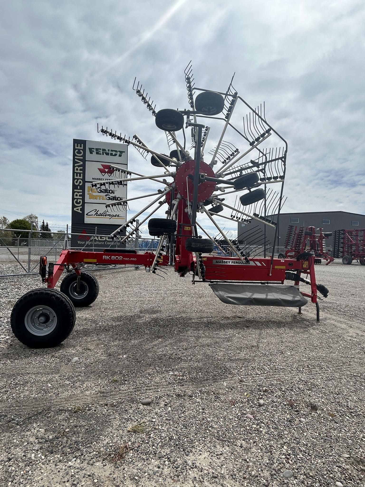 2024 Massey Ferguson RK802TRC-PRO
