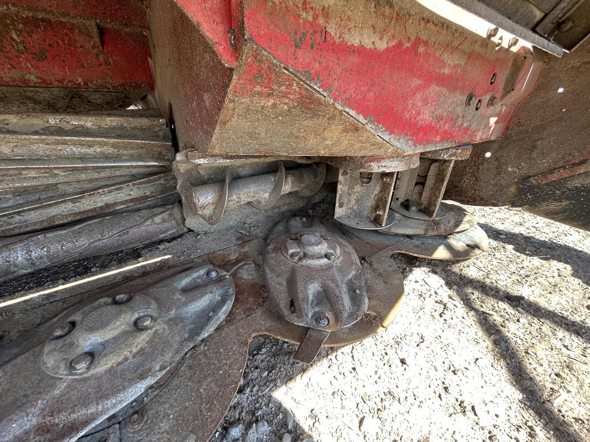 2021 Massey Ferguson WR9980