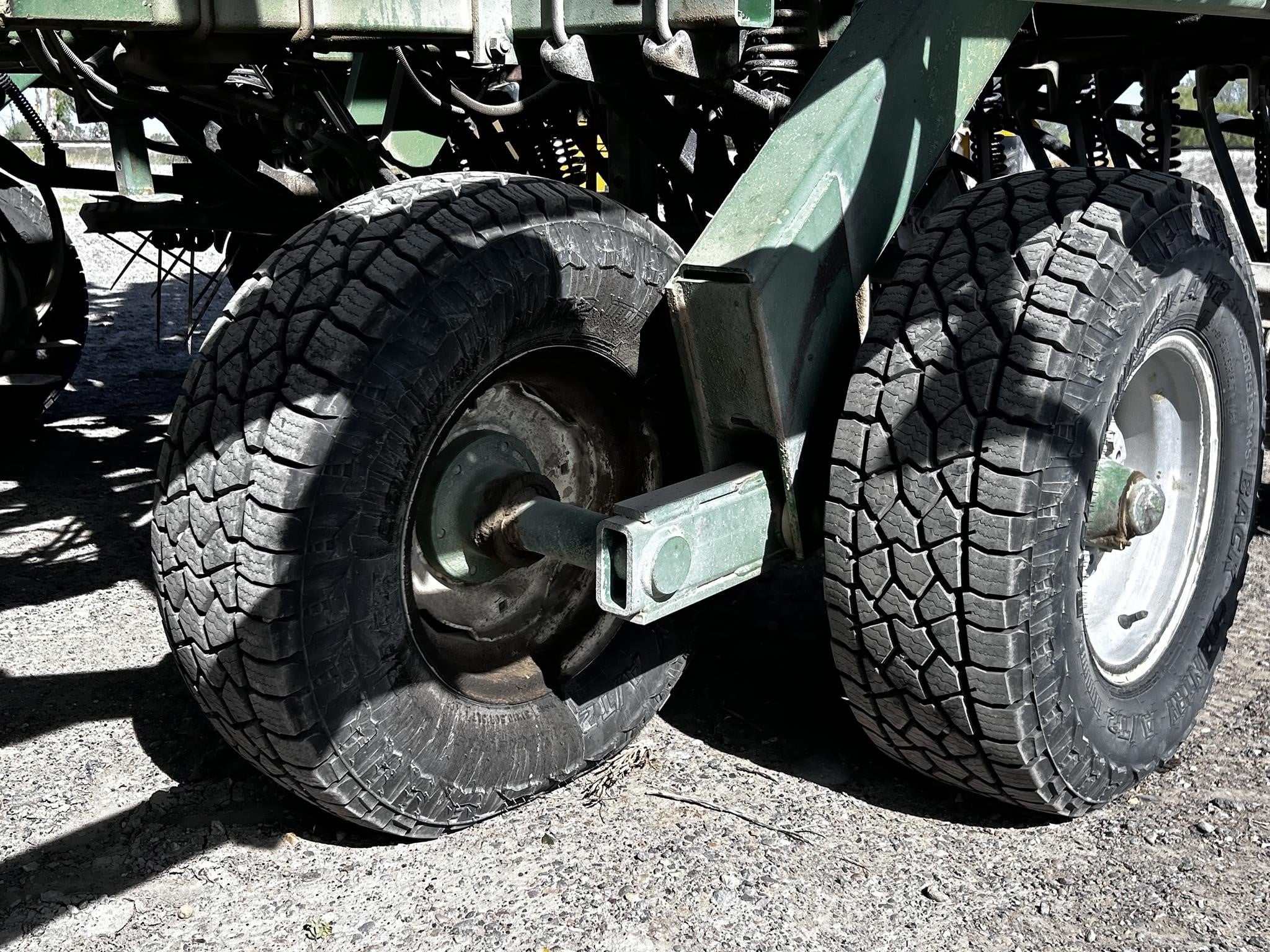 2008 John Deere 1910