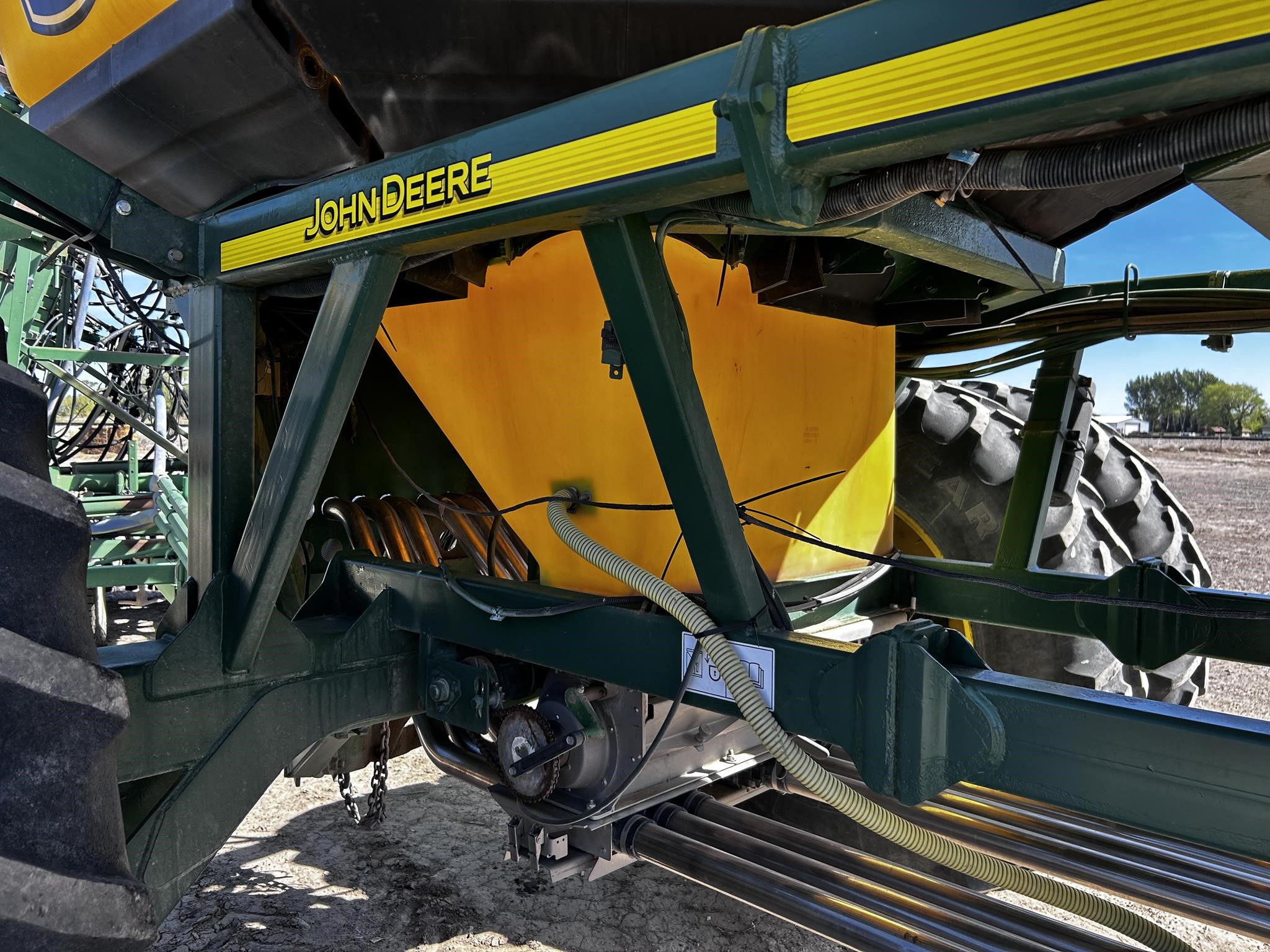 2008 John Deere 1910