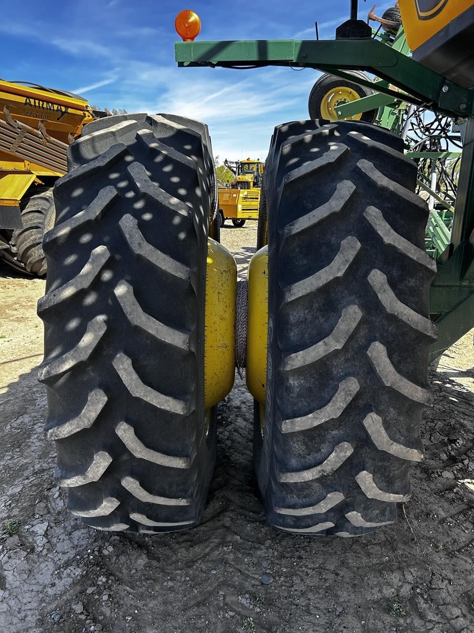 2008 John Deere 1910