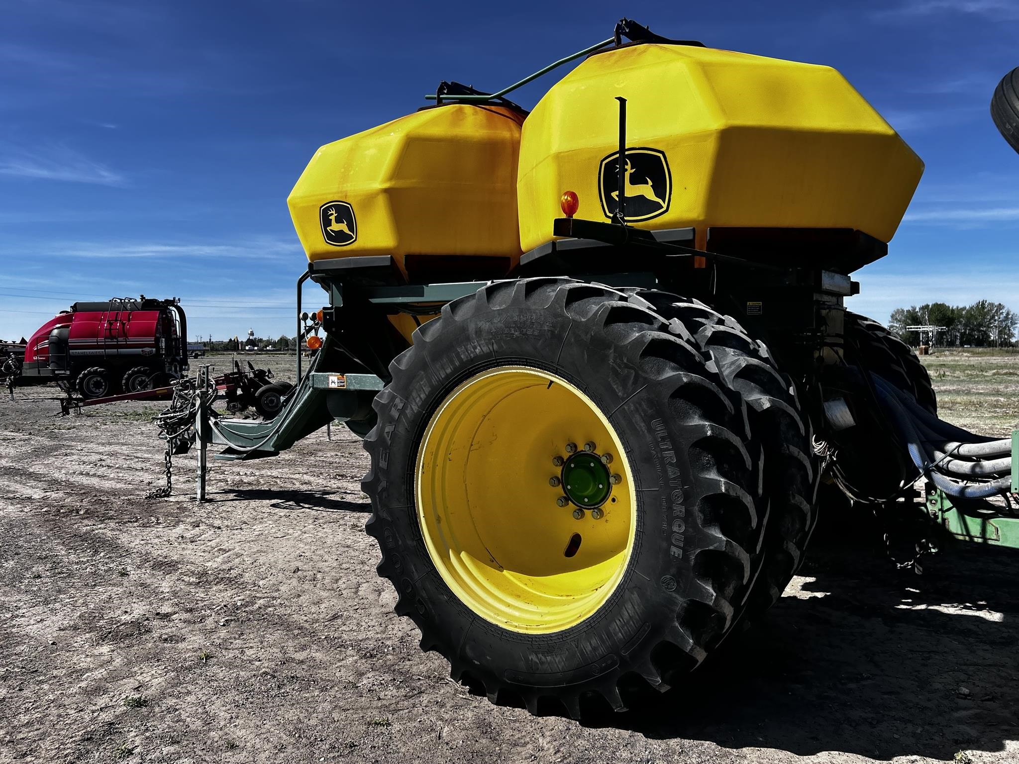 2008 John Deere 1910