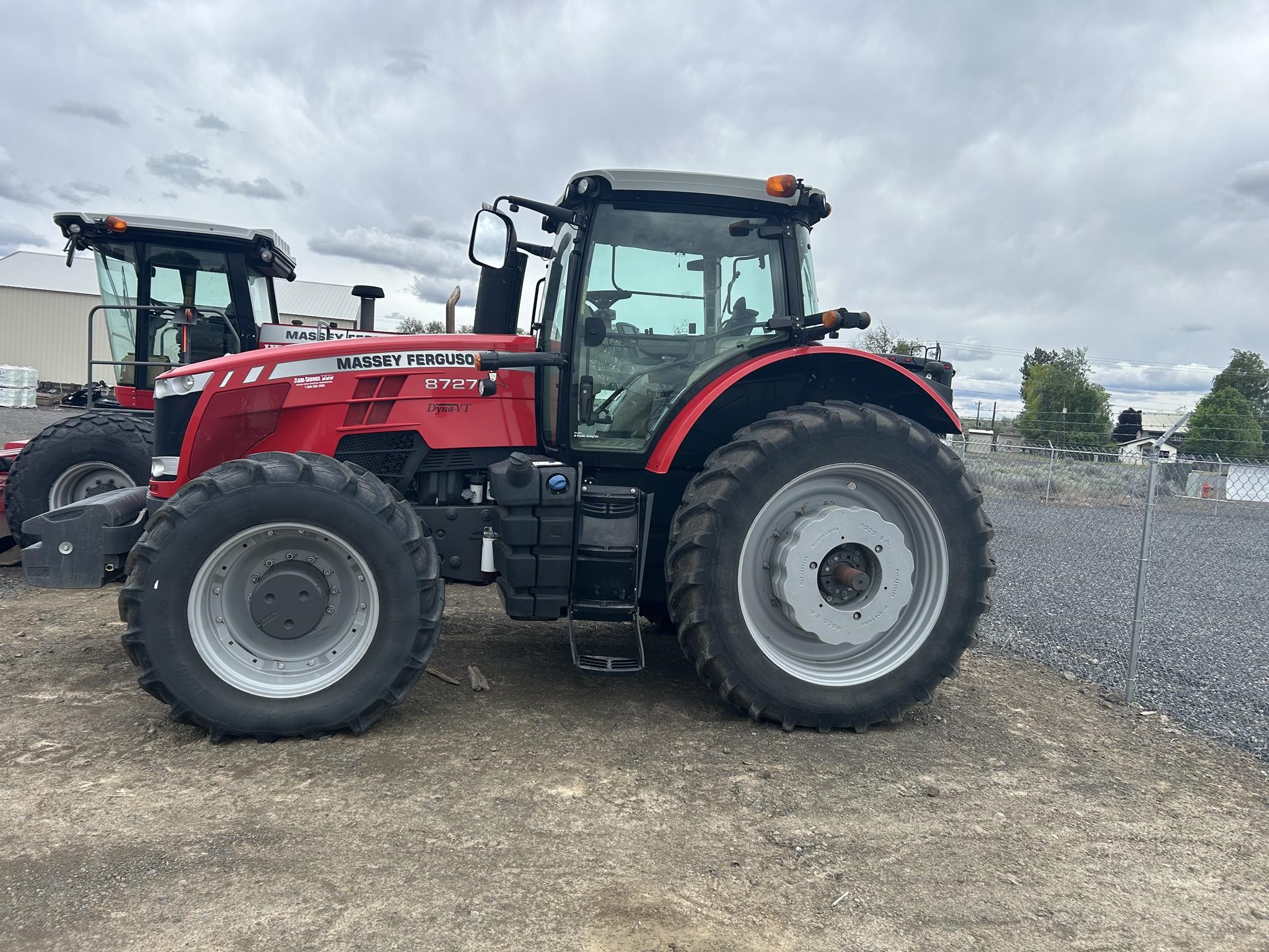 2015 Massey Ferguson 8727