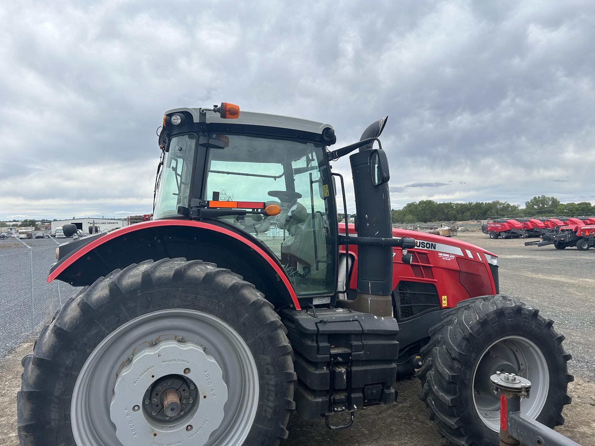 2015 Massey Ferguson 8727