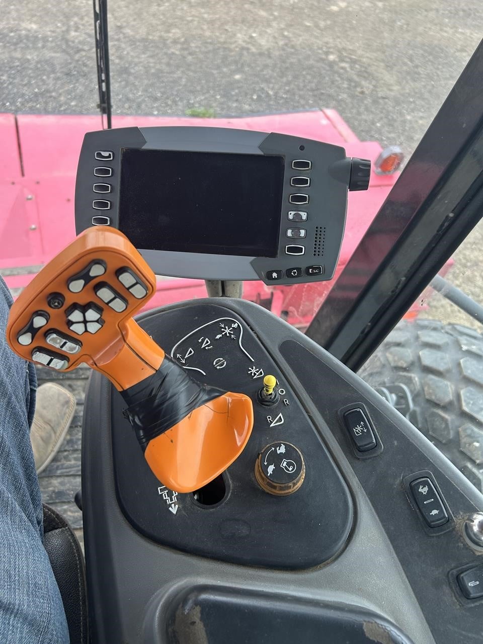 2015 Massey Ferguson WR9870