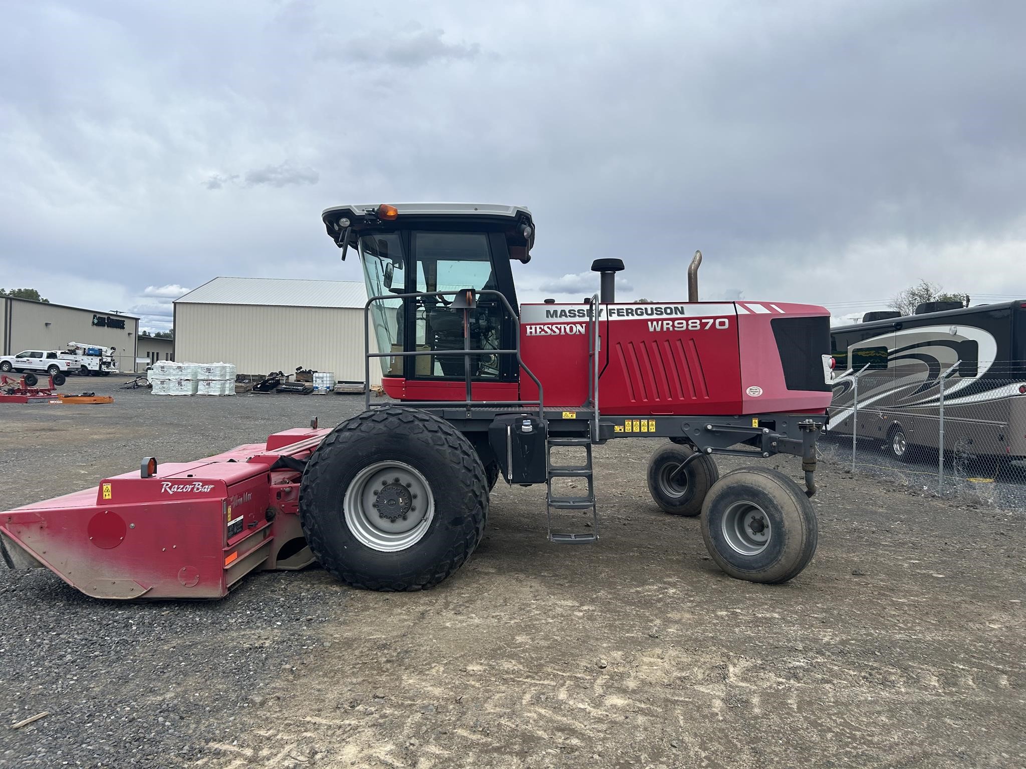 2015 Massey Ferguson WR9870
