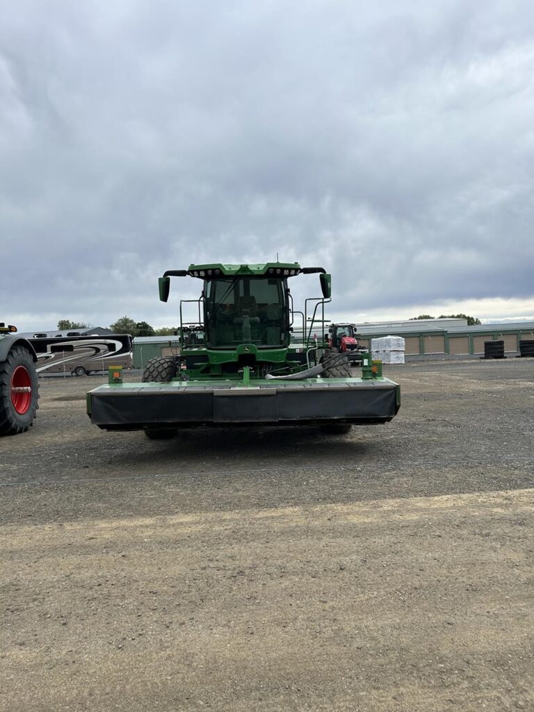 2023 John Deere W260R