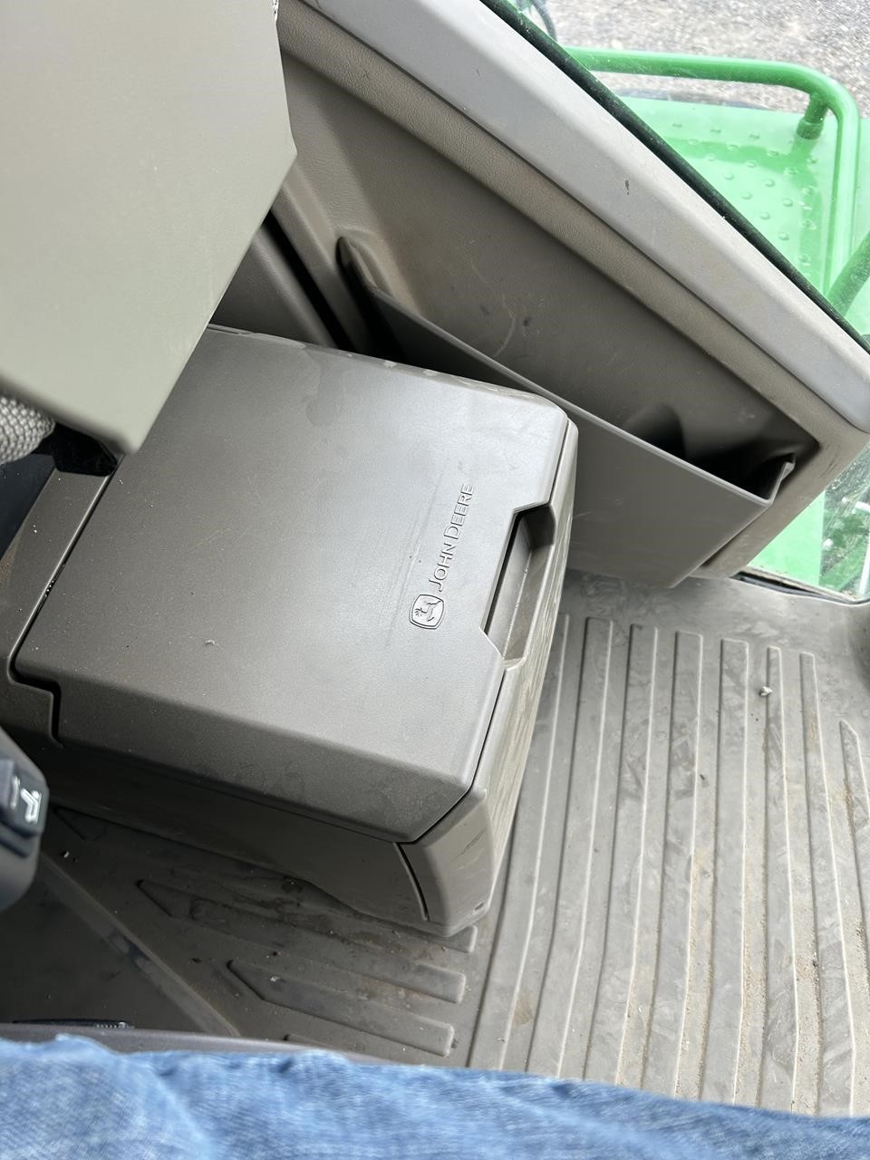 2023 John Deere W260R