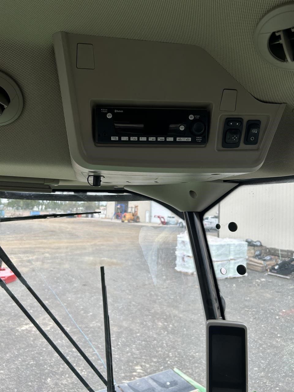 2023 John Deere W260R