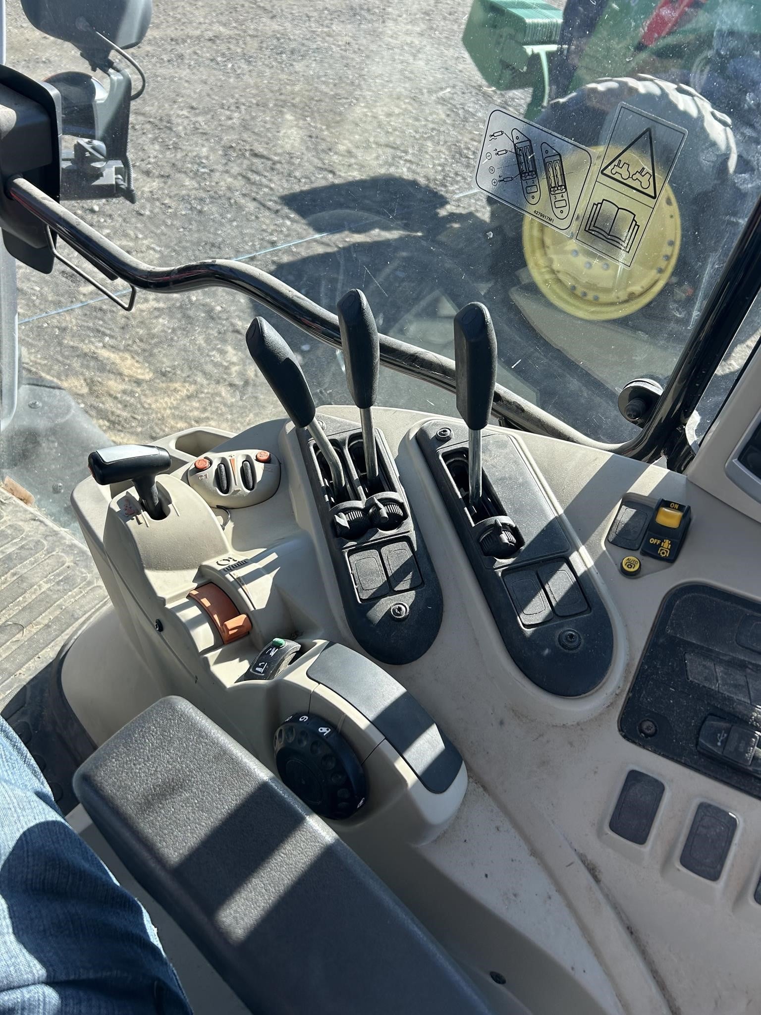 2023 Massey Ferguson 5S.115